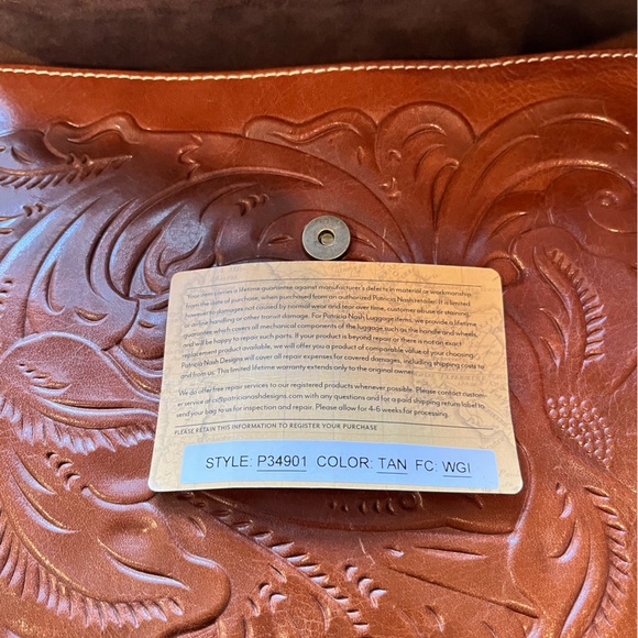 Patricia Nash envelope clutch/ I pad case - Picture 2 of 4